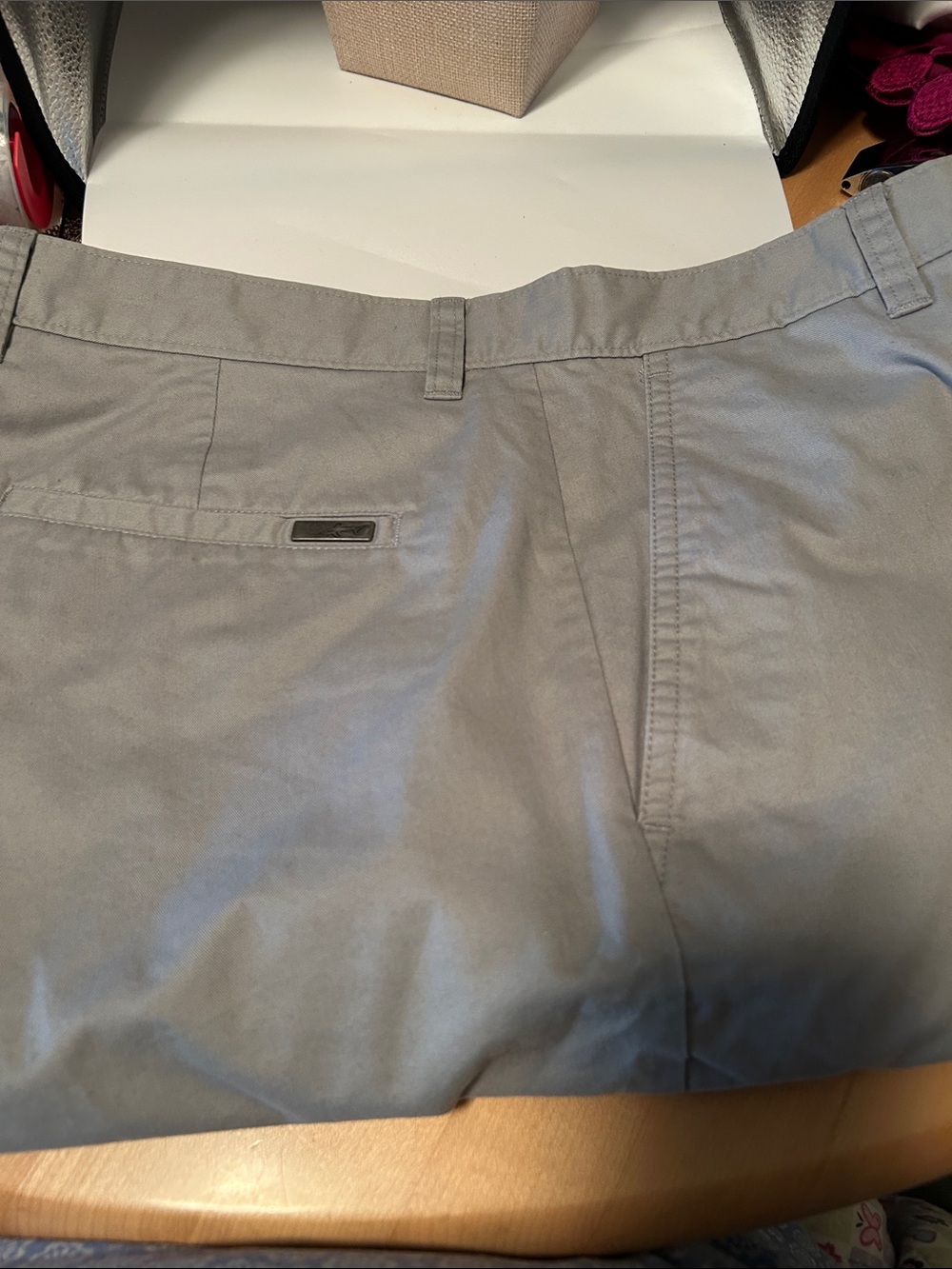 Greg Norman Tasso Elba five iron golf shorts lightweight gray size 34 golfcore